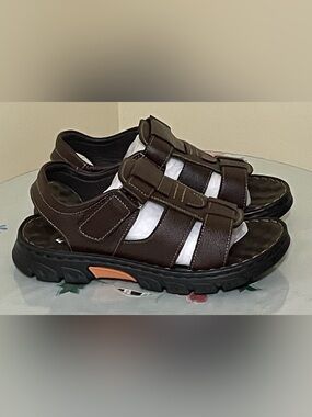 🆕 Men's Brown  Sport Sandals Size 40